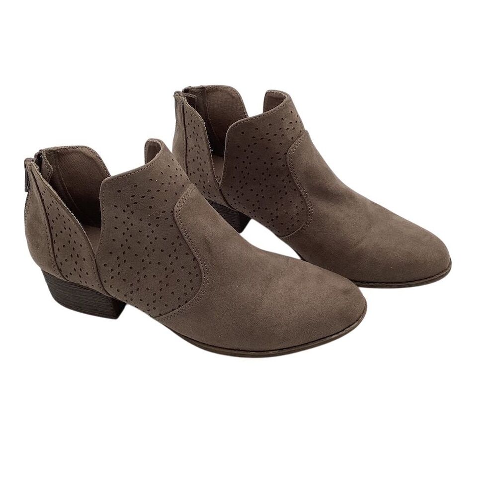 Dept 222 Women's Suede Ankle Booties Brown Size 8.5 Perforated‎ Zip